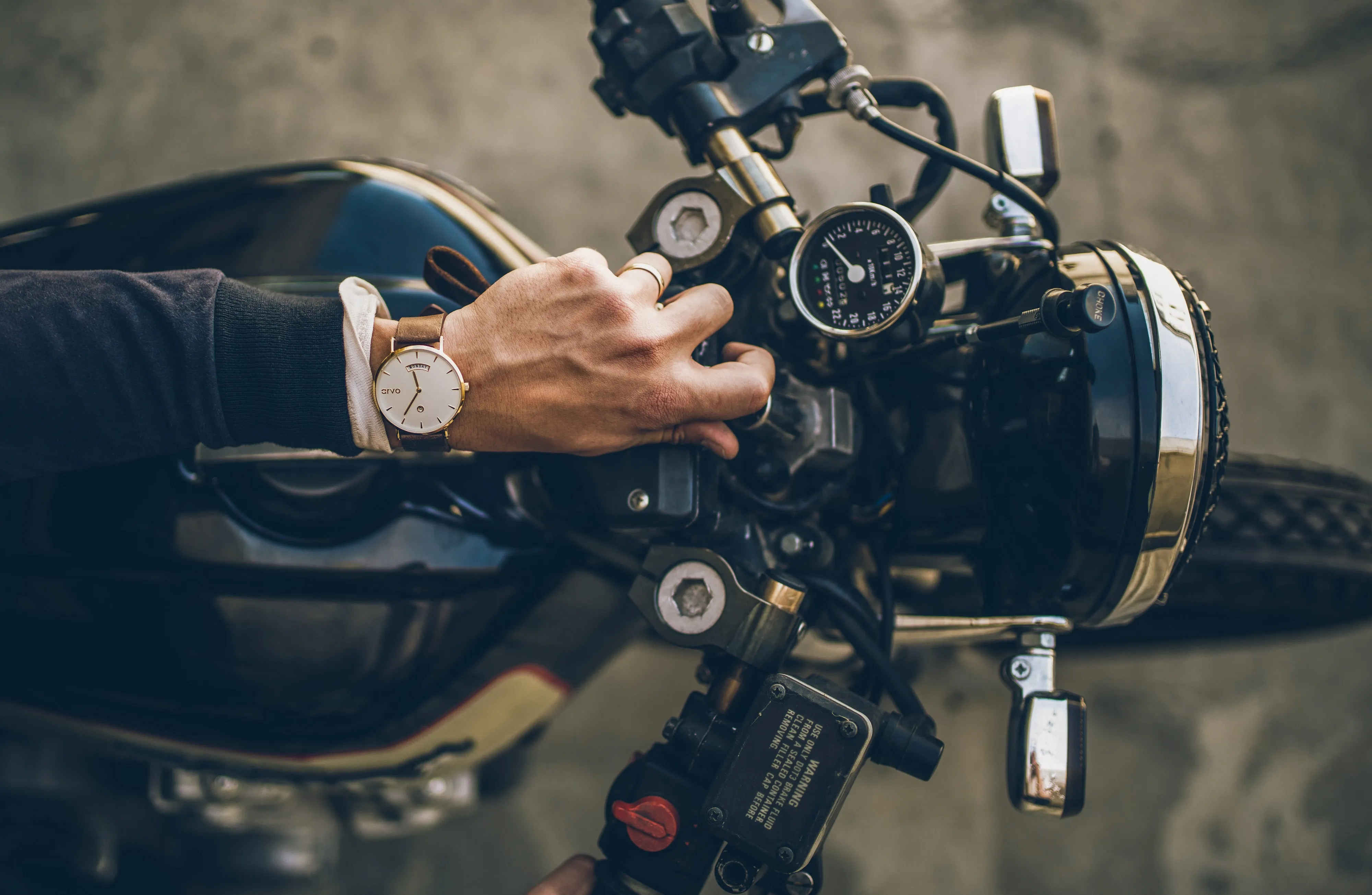 Arvo Awristacrat Watch-Gold-Saddle Leather Band