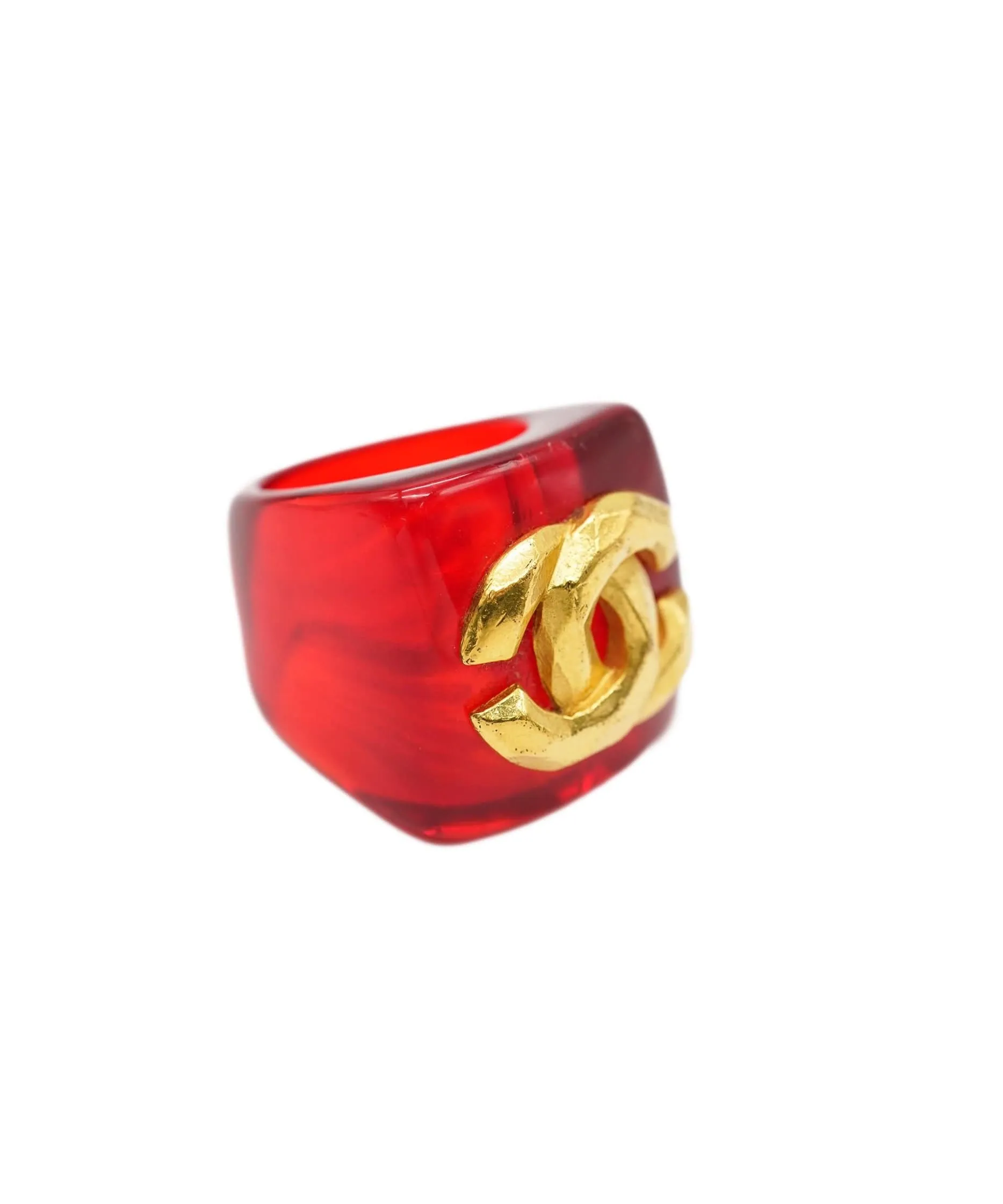 CHANEL RED RESIN WITH CC RING UKL1404