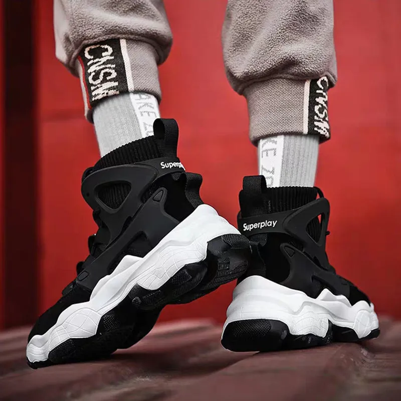 Tracker Sneaker
