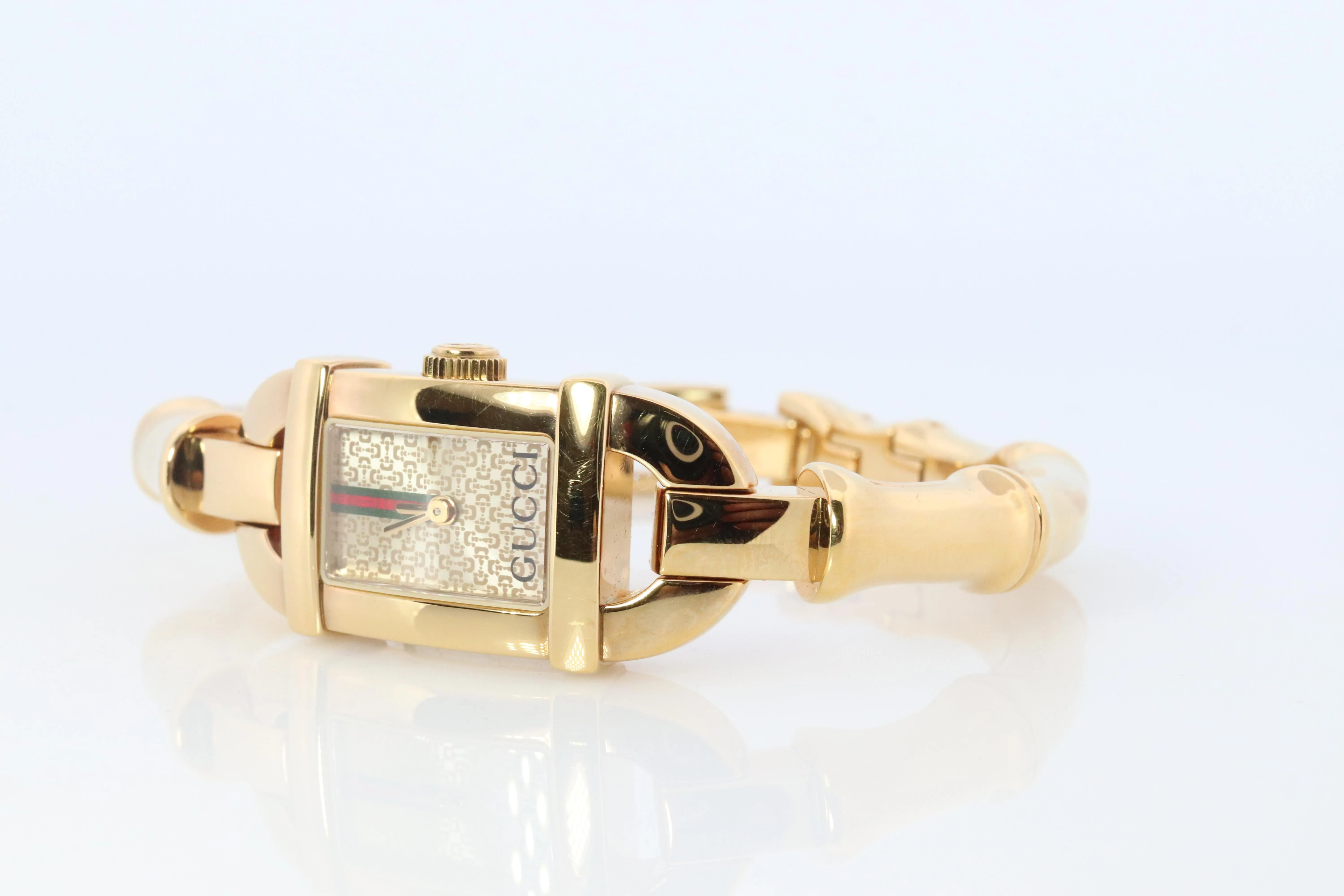 Vintage GUCCI Bangle 6800L Watch Gucci Ladies Bangle Gold Tone Bamboo Wristwatch